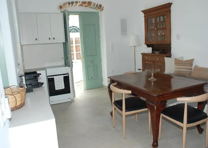 Lejlighed Kalypso Traditional House *